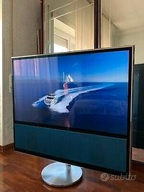 Stand pavimento motorizzato per TV Beovision11 46"