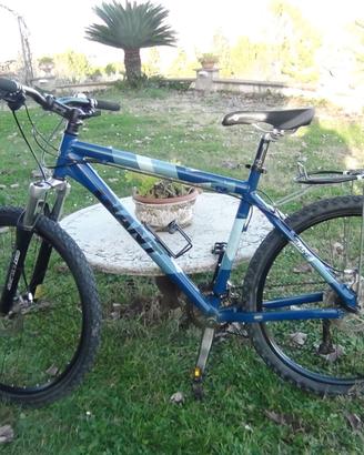 Bici mountain bike SR SUNTOUR HCR Terrago