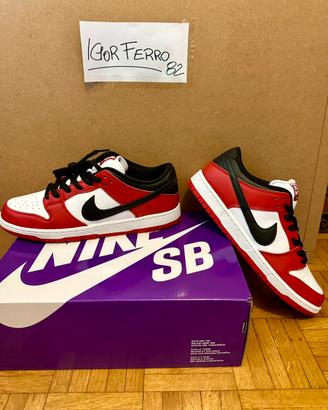 Nike dunk sb chicago