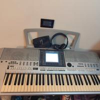 Yamaha PSR S700