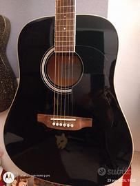 chitarra acustica e elettrica 