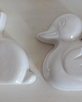 Teglia di ceramica a forma di animale 