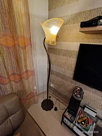 piantana luce da terra classica 