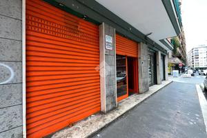 NEGOZIO A ROMA