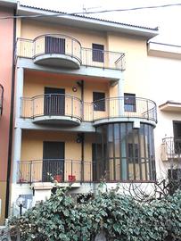 Villetta a schiera indipendente Via Lussemburgo