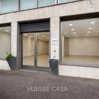 Locale commerciale in via Lamarmora