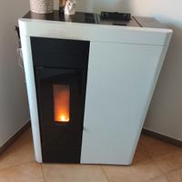 stufa a pellet Idro nordica virna extraflame