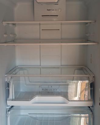 Cassettoni e ripiani cristallo Frigo Indesit