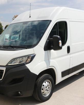PEUGEOT Boxer 335 2.2 BlueHDi 130 S&S L2H2 PREZZ