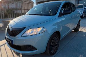 Lancia Ypsilon 1.0 FireFly 5 porte S&S Hybrid Gold