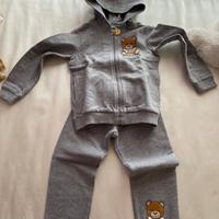 Abbigliamento firmato tre anni