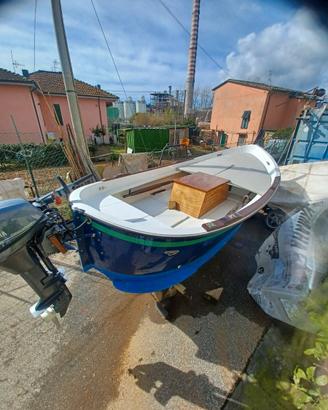 Gozzo con fuoribordo