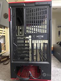 Case Gaming HYTE Y60 - Rosso/Nero - Design Panoram