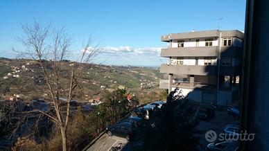 Chieti - Appartamento in Via Salomone