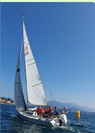 Barca a vela First class 8