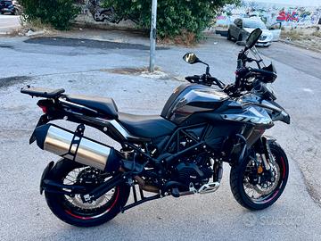 Benelli TRK 502 x