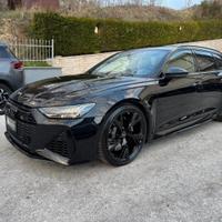 AUDI RS 6 Avant 4.0 TFSI V8 quattro tiptronic