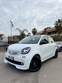 Smart ForFour 1.0 Automatica GPL Allestita Brabus