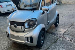 Auto senza  oatente alcuna! Come fisse  una bici