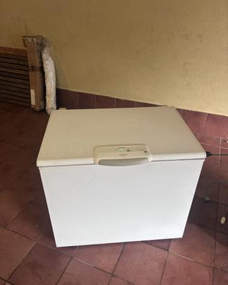 FRIGO - CONGELATORE A POZZETTO - LAVATRICE 6KG