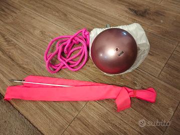 attrezzi ginnastica ritmica 