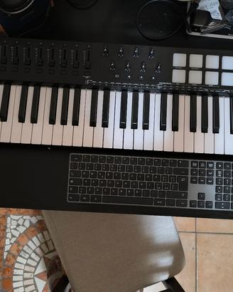 m-audio oxygen 61MK4