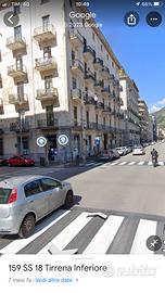 Corso Garibaldi angolo corso V Emanuele 6 vetrine