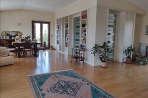 Montemarcone prestigioso attico