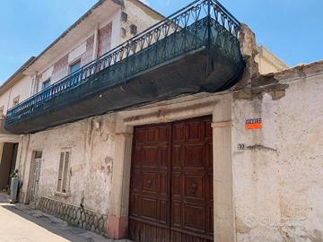 Immobile in centro via cagliari 33 mondragone