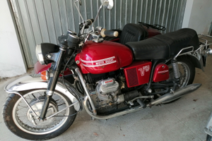 Moto Guzzi v7 sidecar