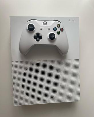 Xbox one s + controller