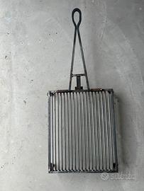 Griglia artigianale in ferro battuto