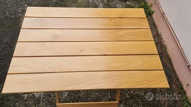 Tavolino per giardino