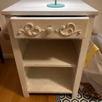Mobiletto/comodino stile shabby
