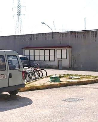 Frattaminore: Unità immobiliare ad uso artigianale