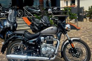 Royal Enfield Meteor 350 Aurora Black