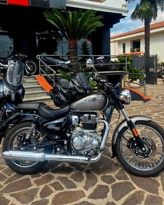 Royal Enfield Meteor 350 Aurora Black