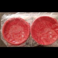 piatti di plastica rossi piano e fondi pz 40 € 2,5