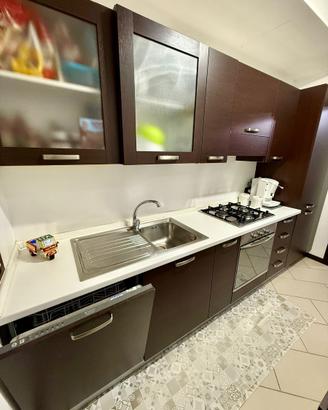 Cucina usata completa di elettrodomestici HOTPOINT