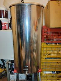 2 contenitori inox (80 L e 100 L) con tappo