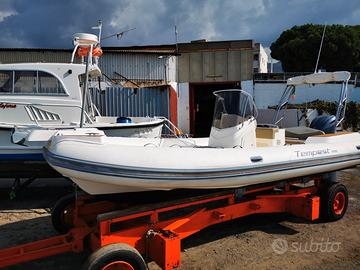 Gommone marca Capelli modello Tempest 700