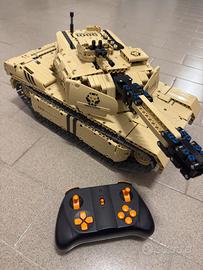 Carro armato telecomandato