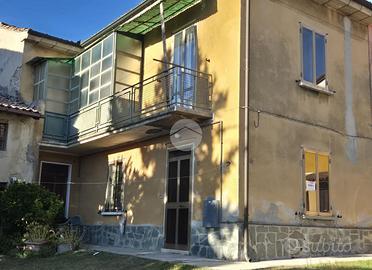 CASA DI CORTE A MONTÙ BECCARIA