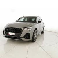 Audi Q3 40 2.0 tfsi Identity Black quattro s-...