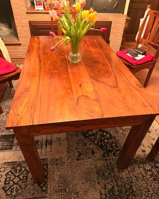 Tavolo legno massiccio con 6 sedie
