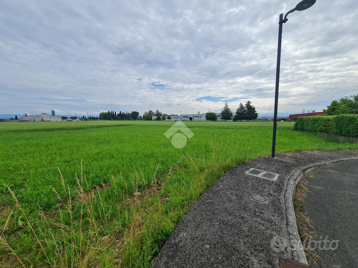 TER. RESIDENZIALE A CHIOPRIS-VISCONE - Vista 3