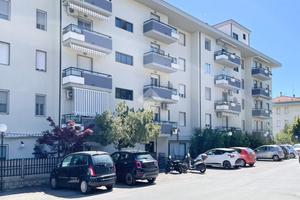 4 LOCALI A VASTO