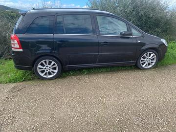 Opel Zafira  B 2009