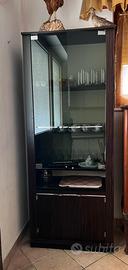 Credenza con due vetrine