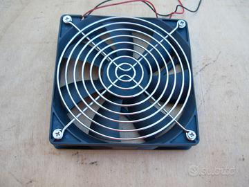 Piccola ventola per computer 12V